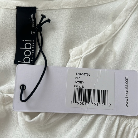 NWT Bobi Ivory Flutter Sleeve Yoke Detail Short Sleeve Blouse Size Small - Picture 4 of 10